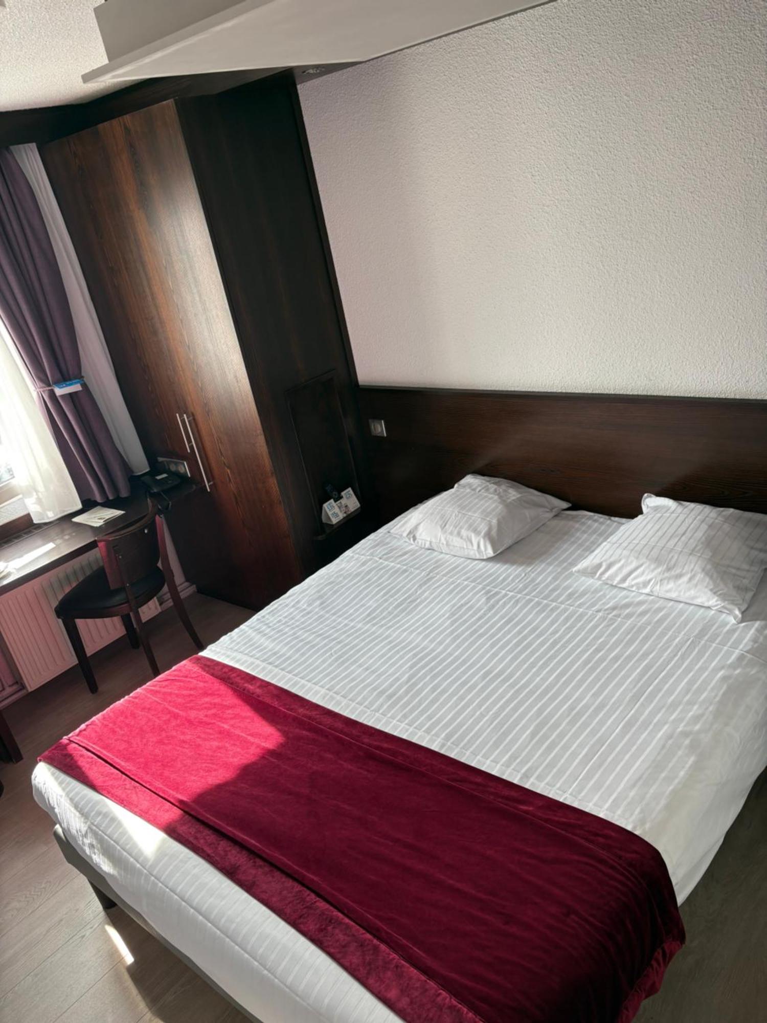 Cottage Logis Hotel - Restaurant Дюделанж Экстерьер фото